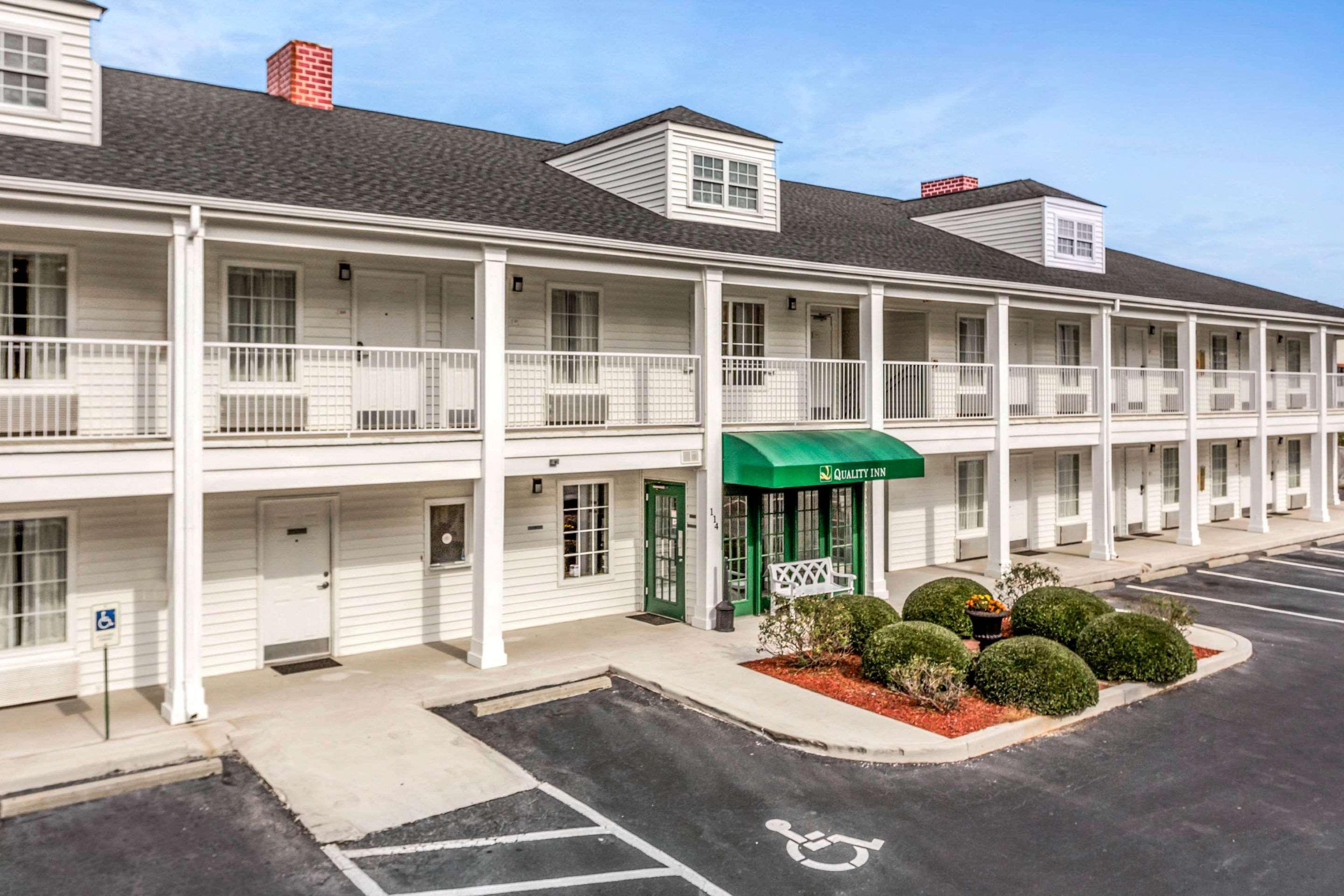 Quality Inn Lancaster Exterior photo